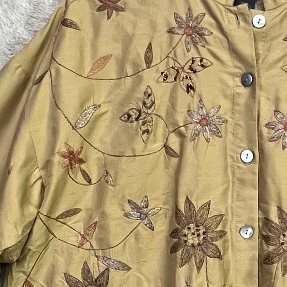 100% Silk Embroidered Button Up Shirt Jacket Stand Collar Sz M Floral Beaded - Picture 4 of 14